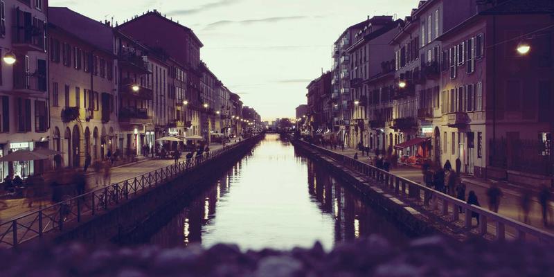 冬日暖足秘方:3款中药足浴配方与黄金水温法则,助你放松身心、健康养生